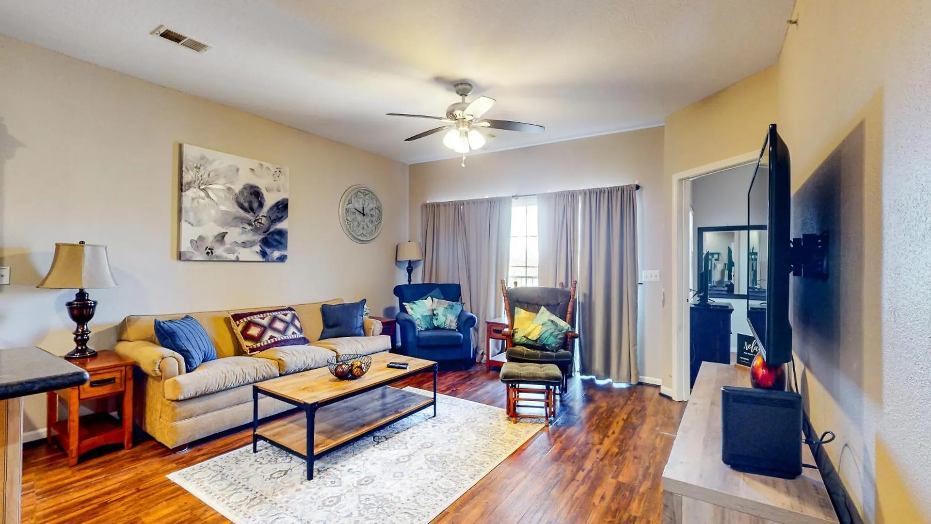 Apartment Hills I7 *