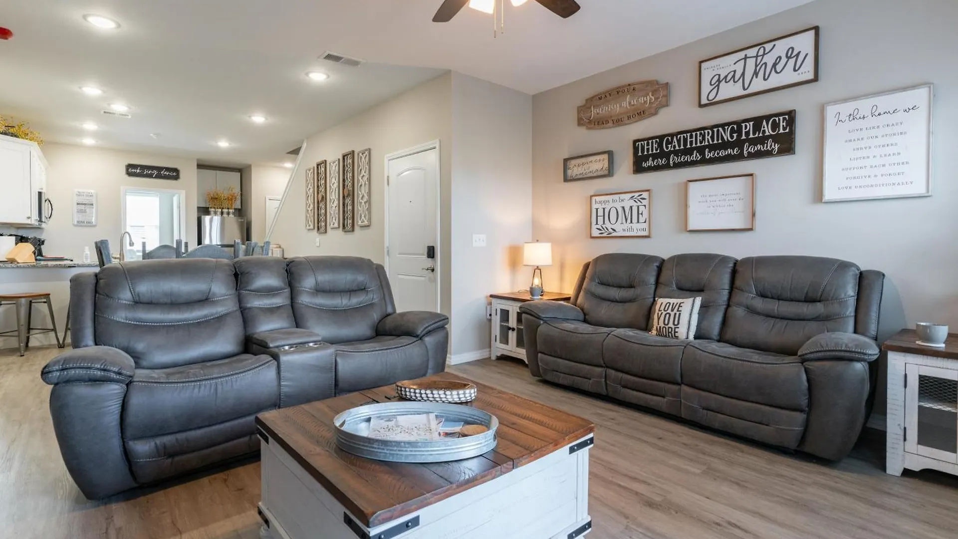 Near 76 Strip And Sdc - King Beds - Outdoor Pool - Free Attraction Tickets - V3301-6 * Branson