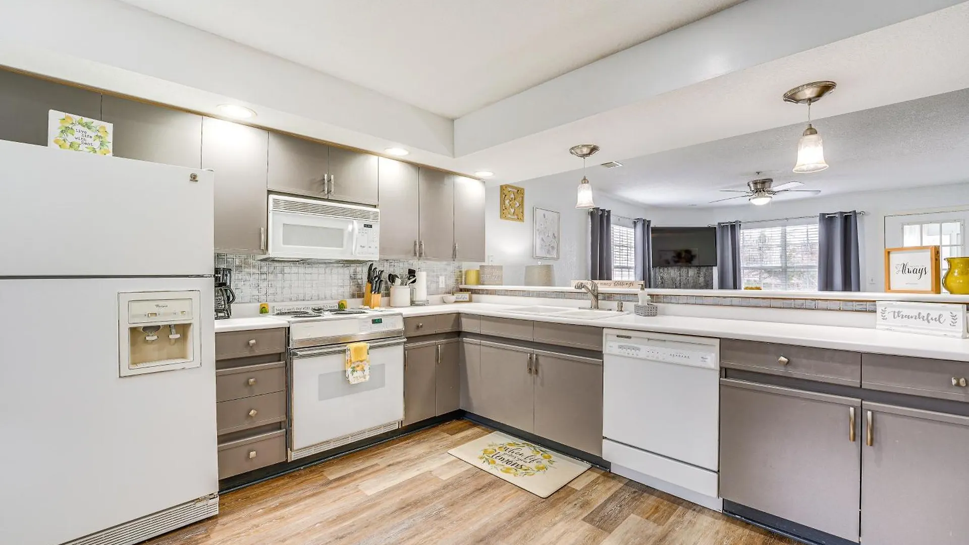 Inviting With Pool Access, Near Strip!