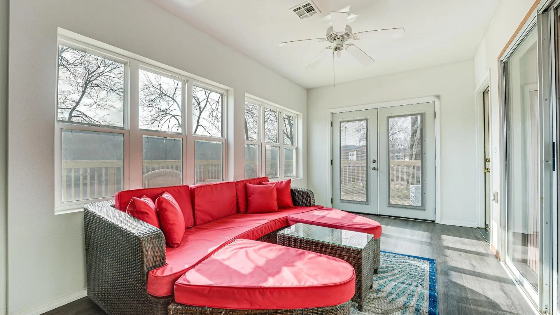 Apartman Waterfront Gem With Sunroom Less Than 4 Mi To Beach!