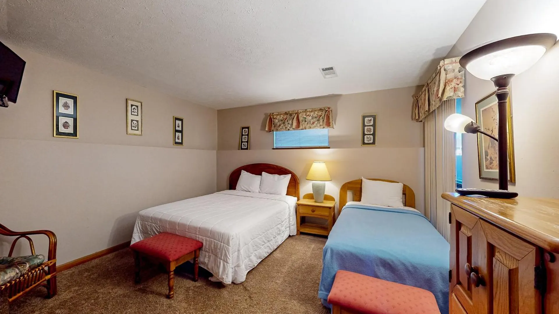 Apartment Minutes From Everything