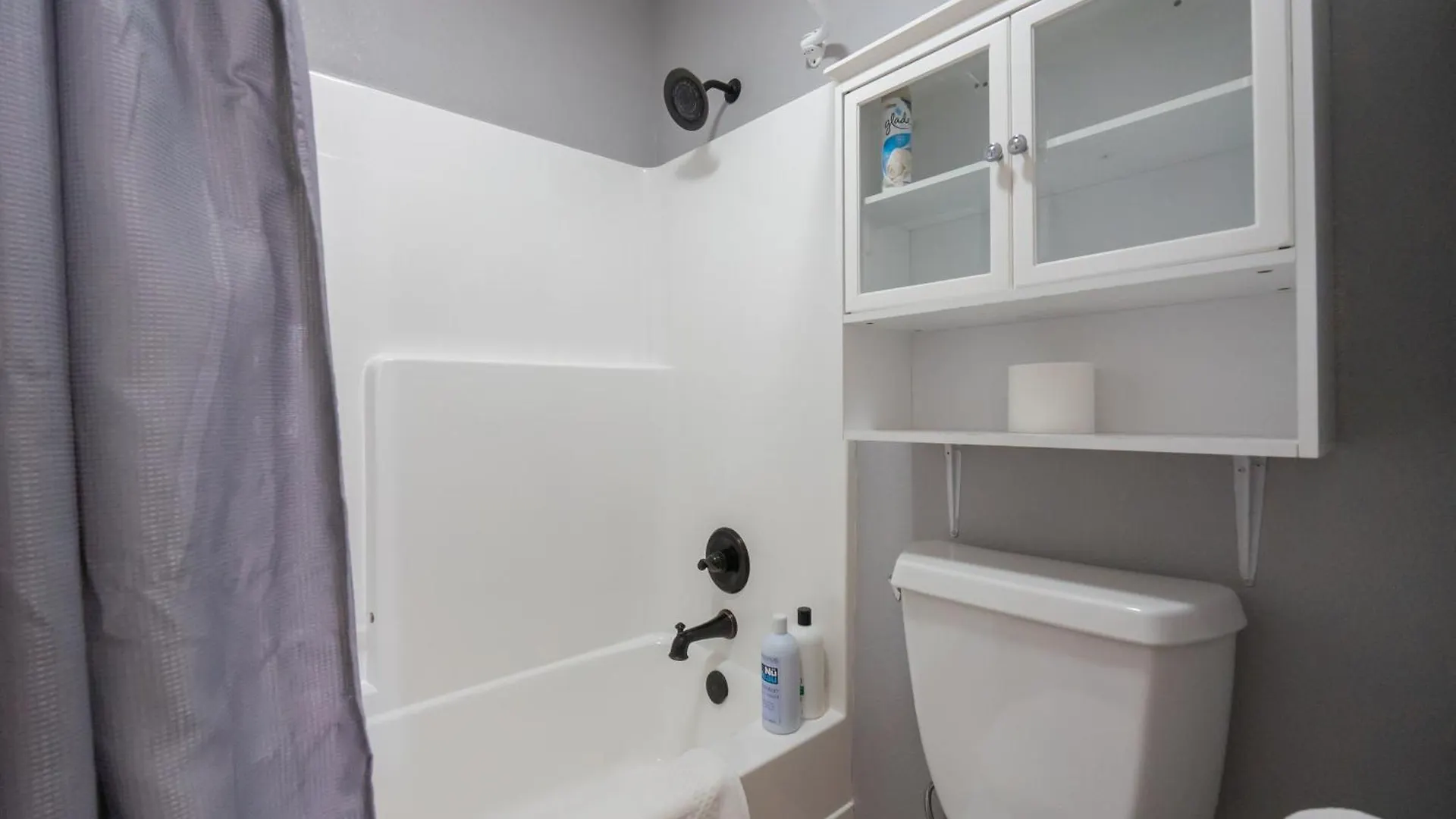 2br Walk-in - Near The 76 Strip - Free Wifi - Pool - Free Tickets Included - Clb-3 * Branson