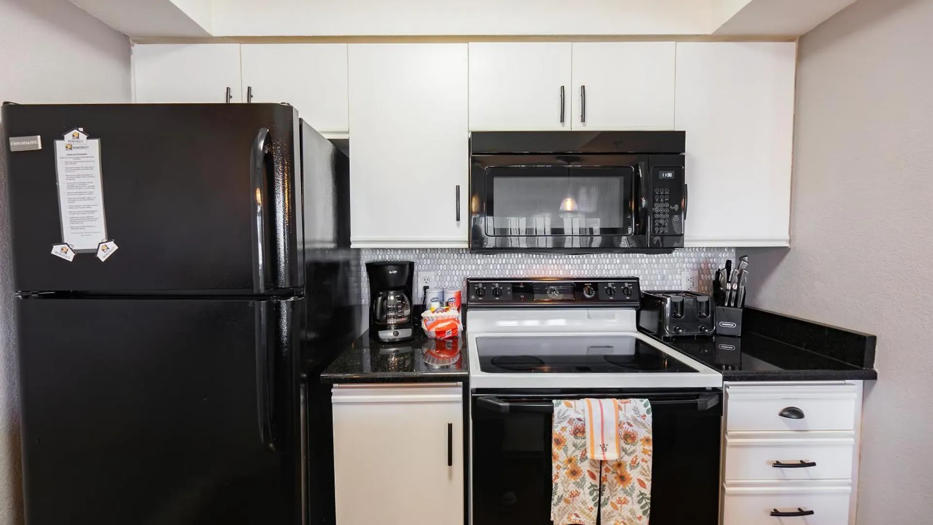 2br Walk-in - Near The 76 Strip - Free Wifi - Pool - Free Tickets Included - Clb-3 Holiday home *