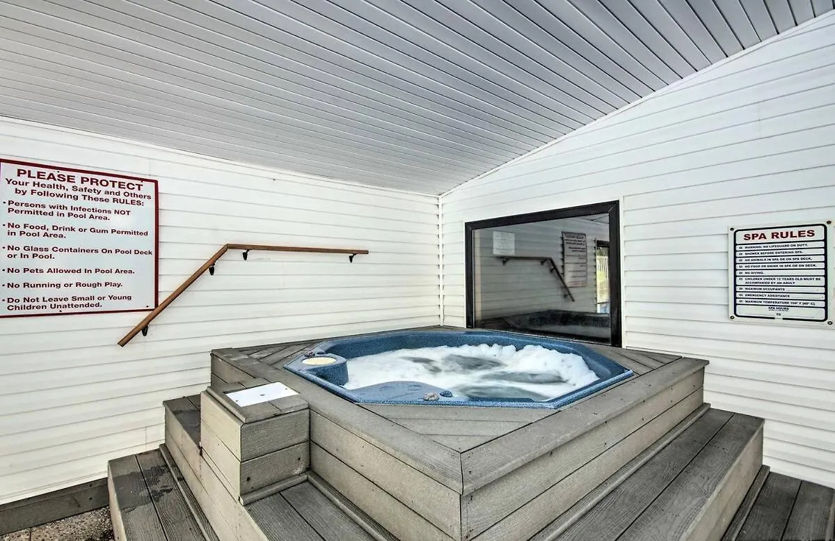 Free Daily Attractions Including Silver Dollar City! Spacious, Centrally Located, 2 Pools Holiday home