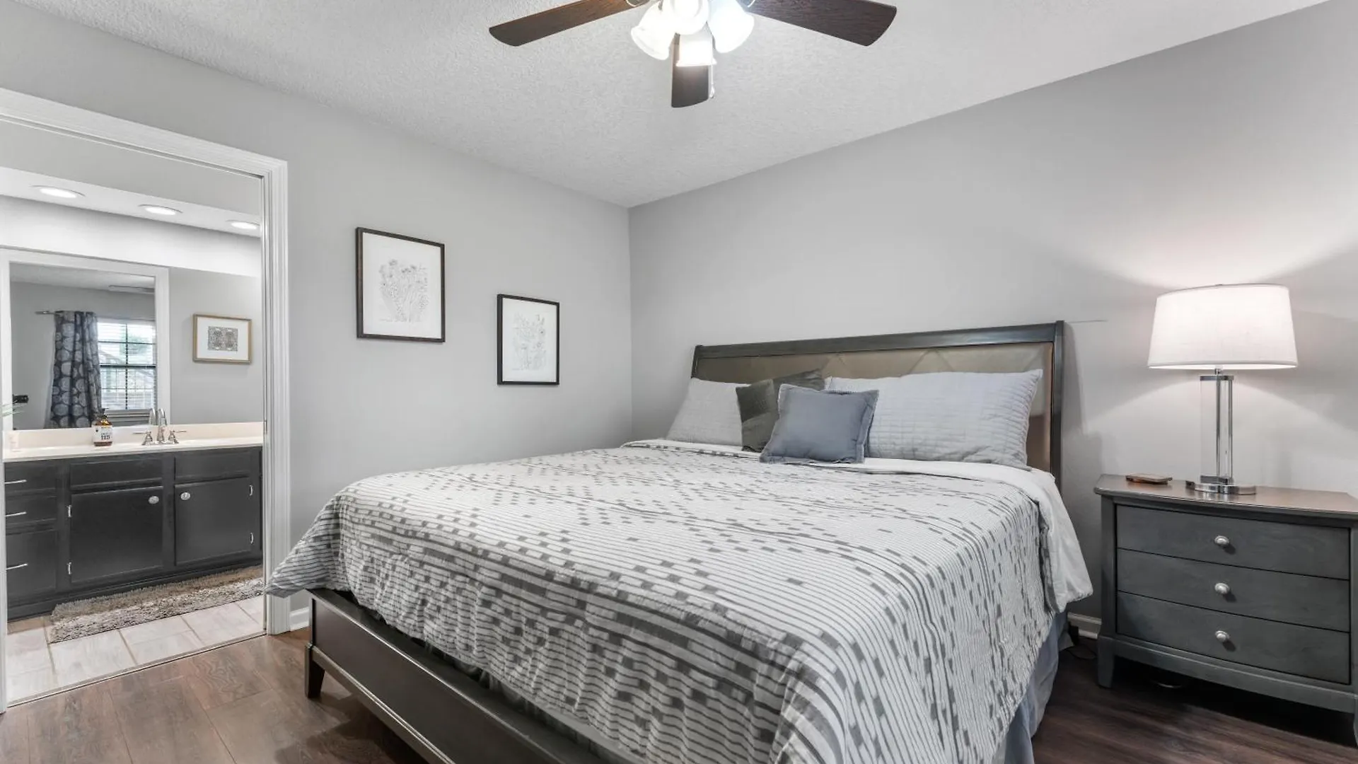 Free Daily Attractions Including Silver Dollar City! Spacious, Centrally Located, 2 Pools Branson