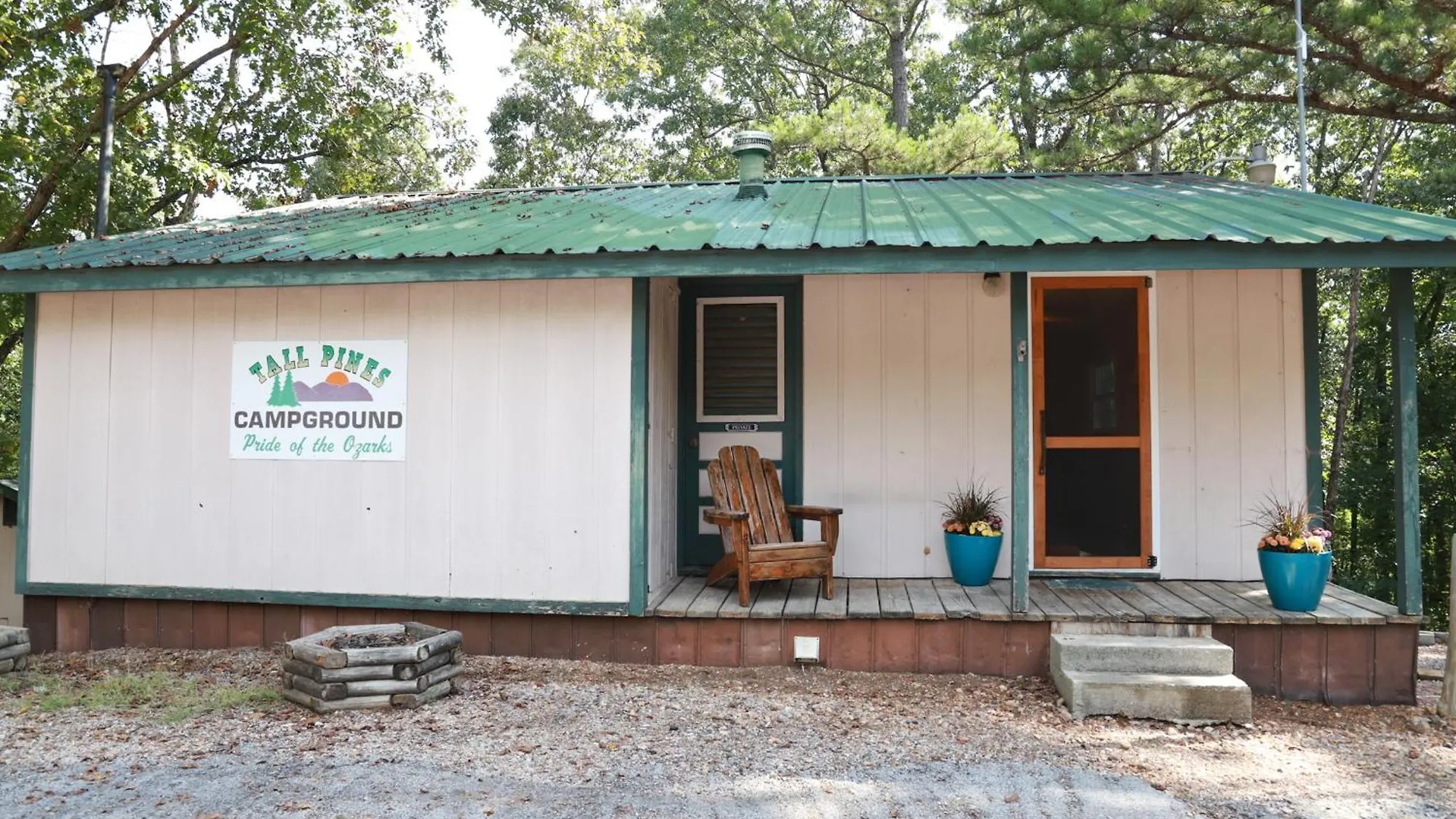 Campsite 2 Bedroom Next To Silver Dollar