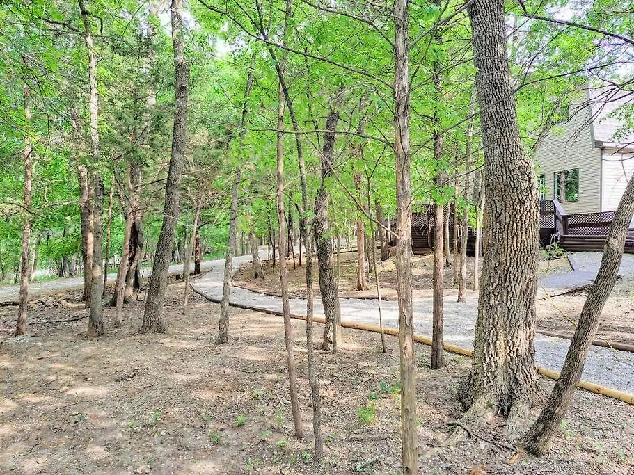 Tribesman Luxury # 7 On Table Rock Near Silver Dollar City, * Branson