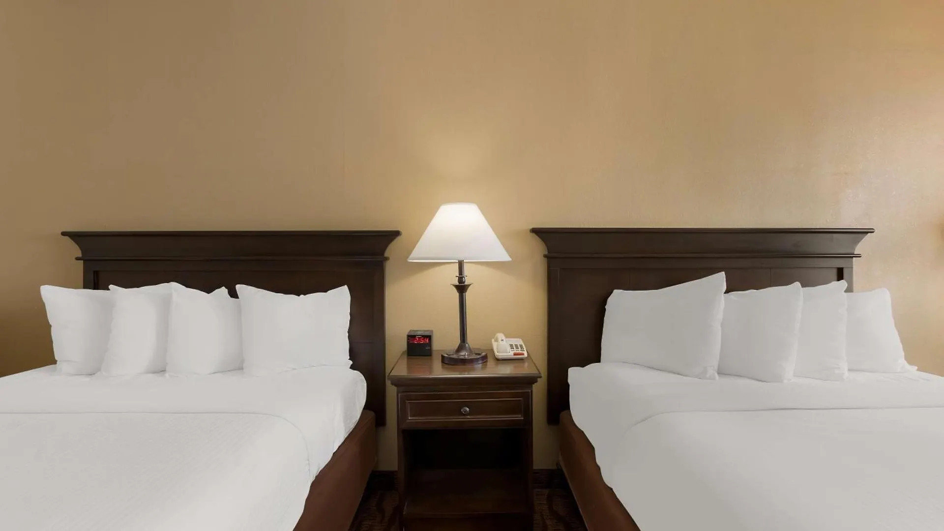 Western Music Capital Hotel 3*