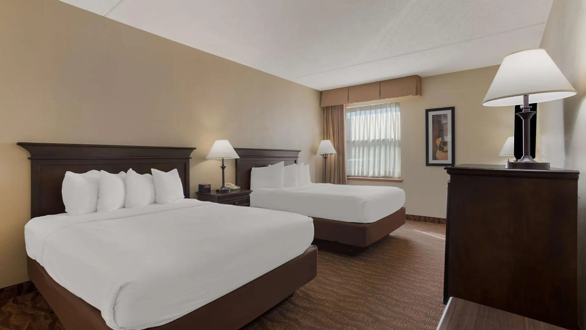 Western Music Capital Hotel 3*