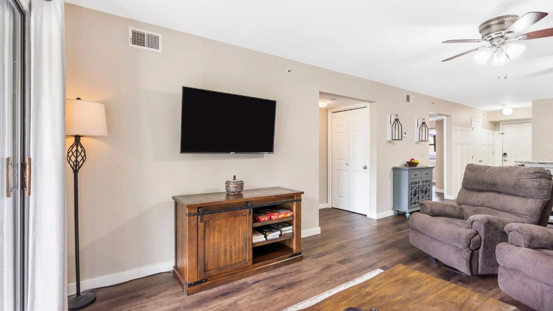 Elegant Retreat At Pointe Royale In Aparthotel *
