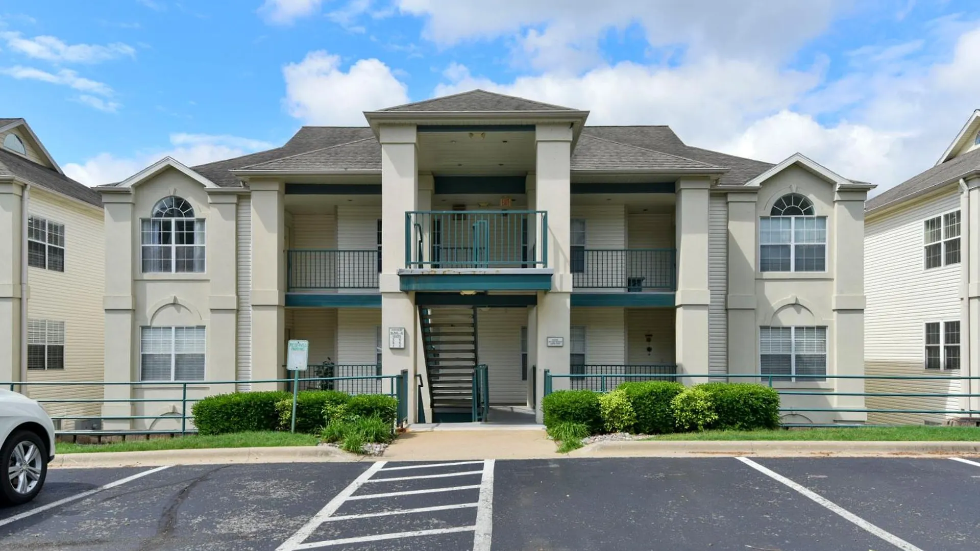 Gorgeous At Thousand Hills - Heart Of - Spacious And Affordable Apartman