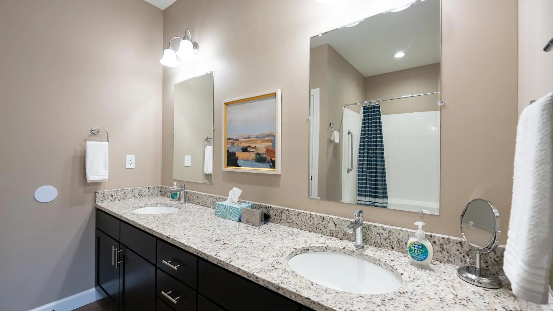 New Build - Walk-in 3br With Arcade Game - Free Attraction Tickets Included -- Fhg-207 *