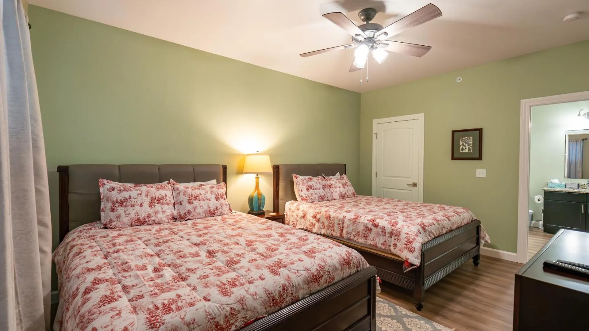 Holiday home New Build - Luxury 3br Walk-in With Amenities - Free Tickets Included - Fhg-107 Branson