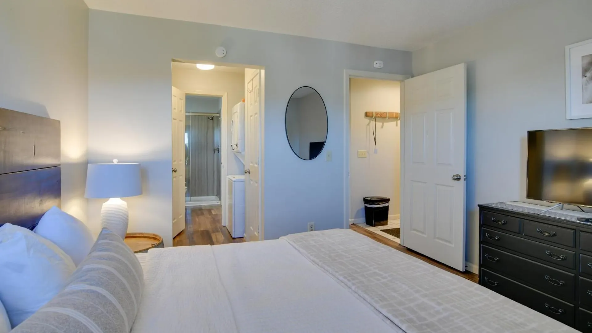 Pointe Royale With Amenities! アパート