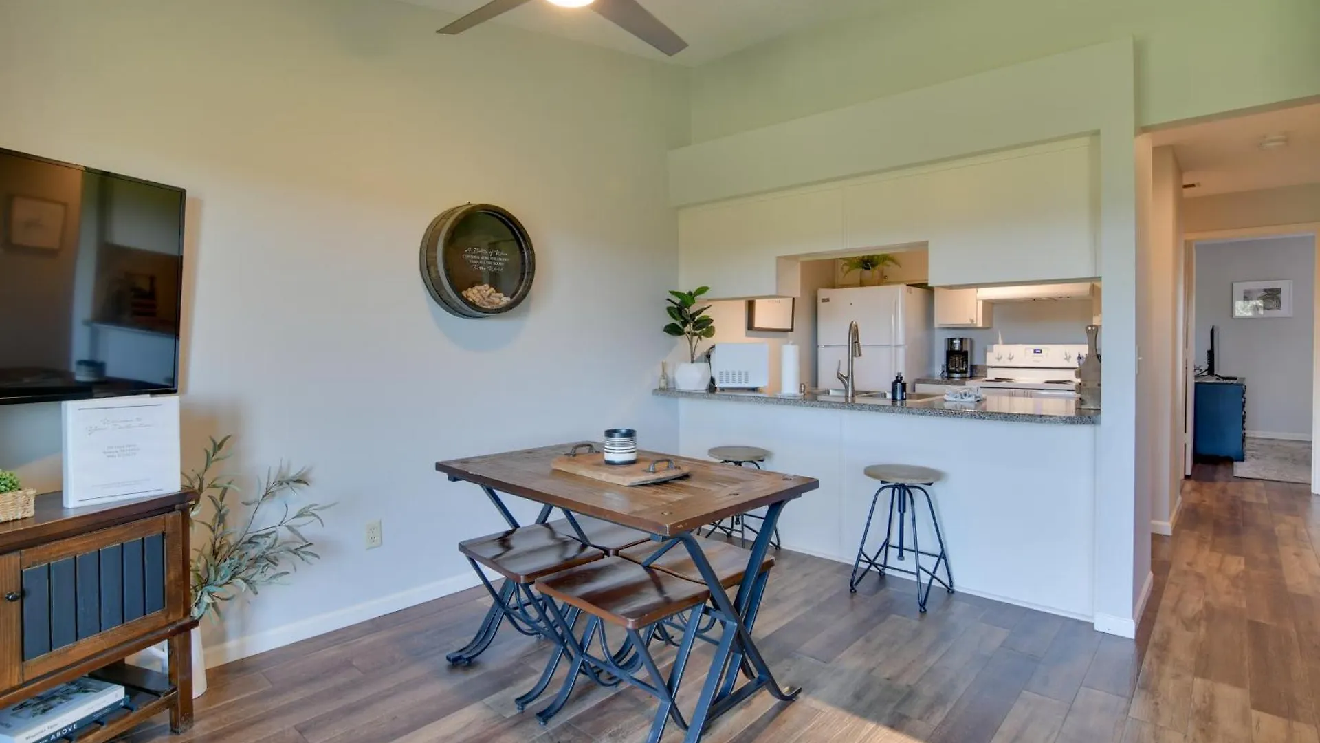 Pointe Royale With Amenities! *