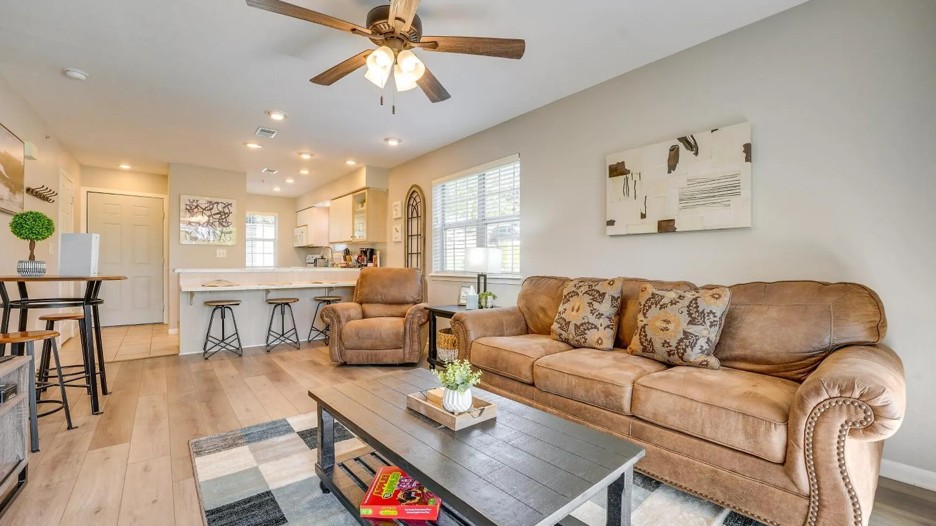 Apartment Retreat With Pool Access About 3 Mi To Dtwn