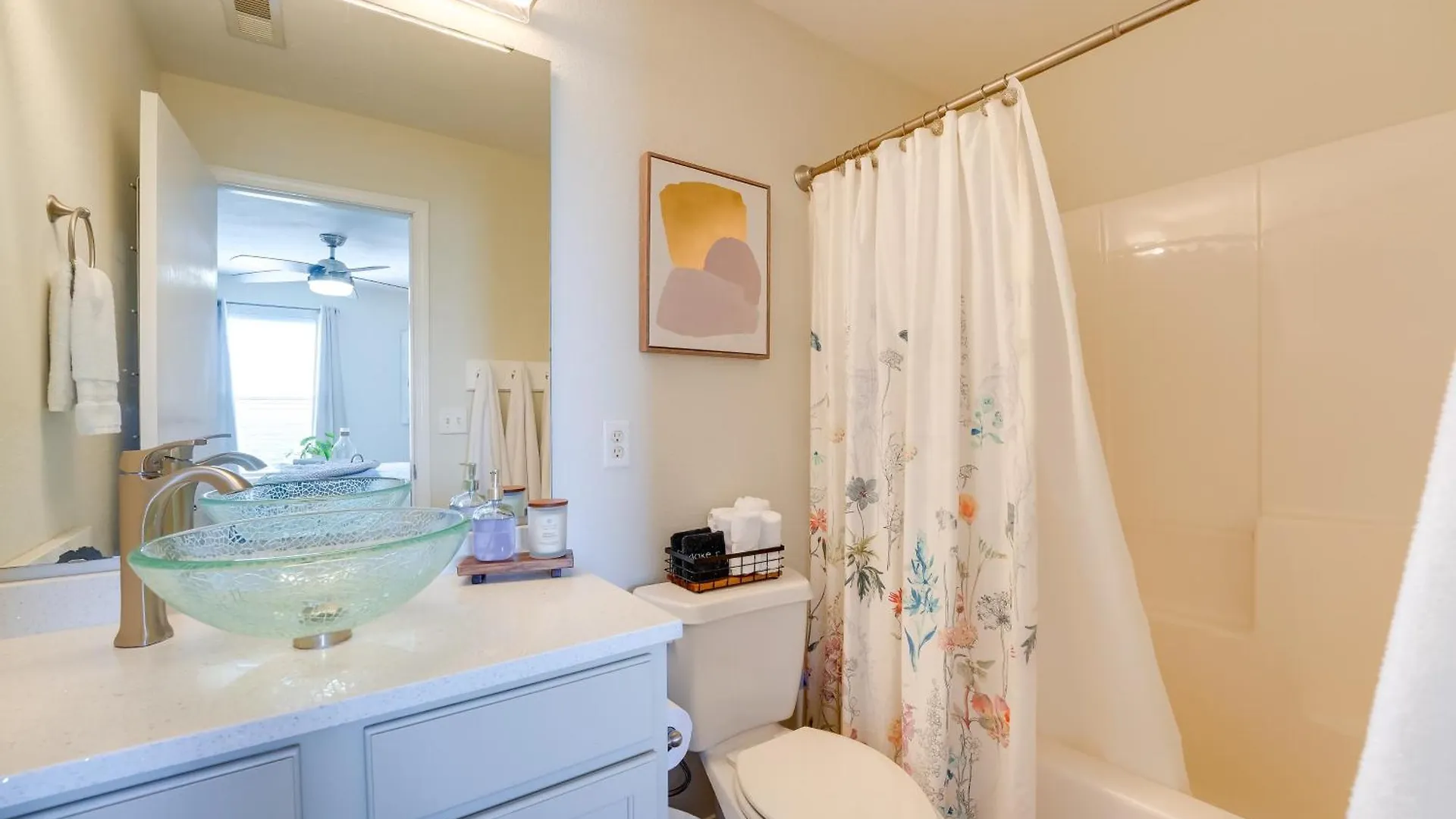 Brandon With Balcony, Strip And Mountain Views! Apartman *