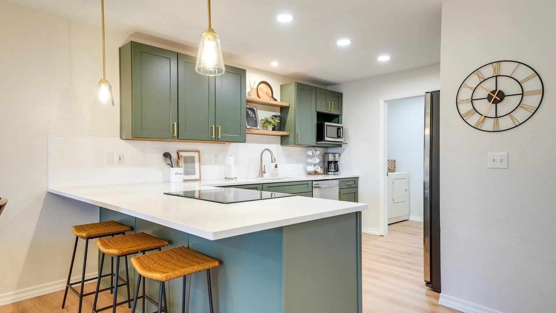 アパート Getaway With Balcony And Amenities! *