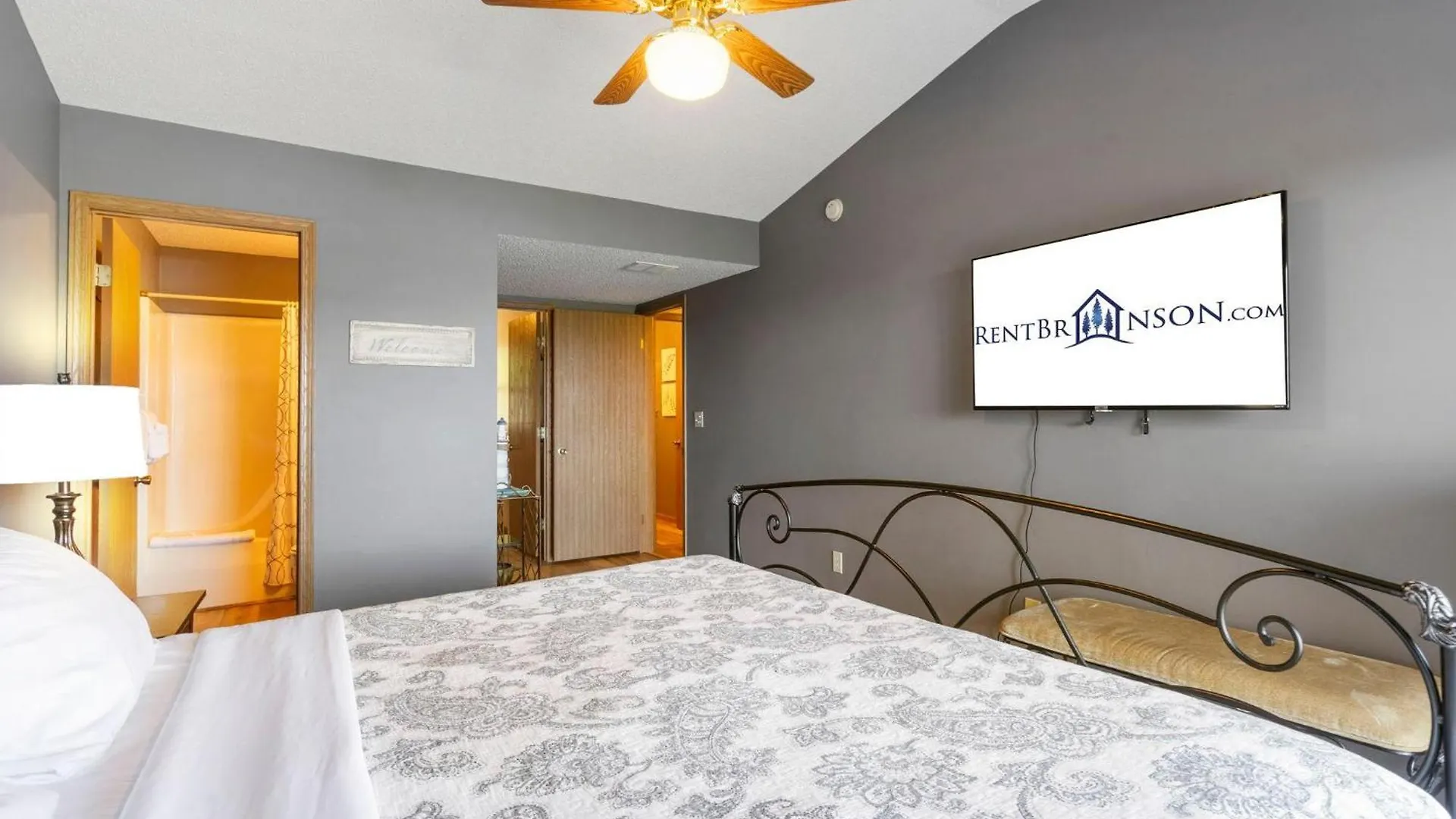 Shagbark Hickory -- 1010 Holiday home