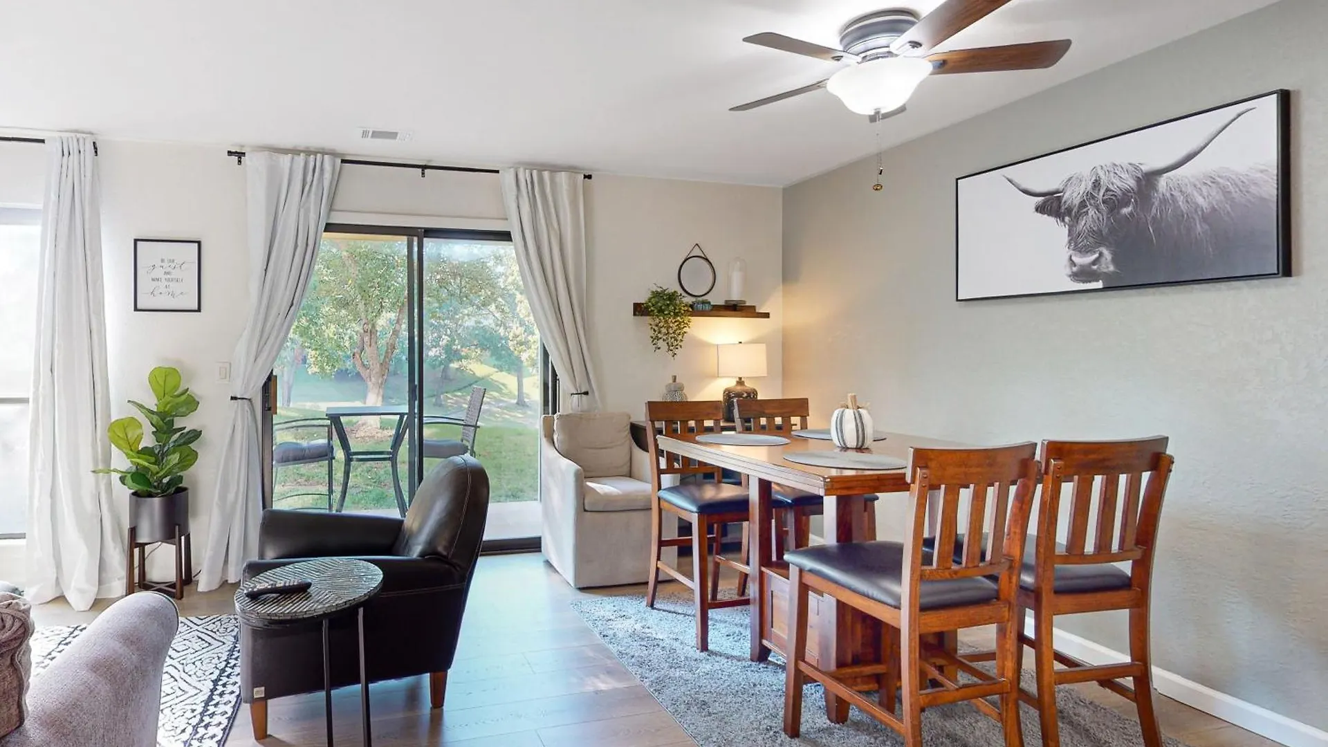Pointe Royale Condos, #5 * 布蘭森