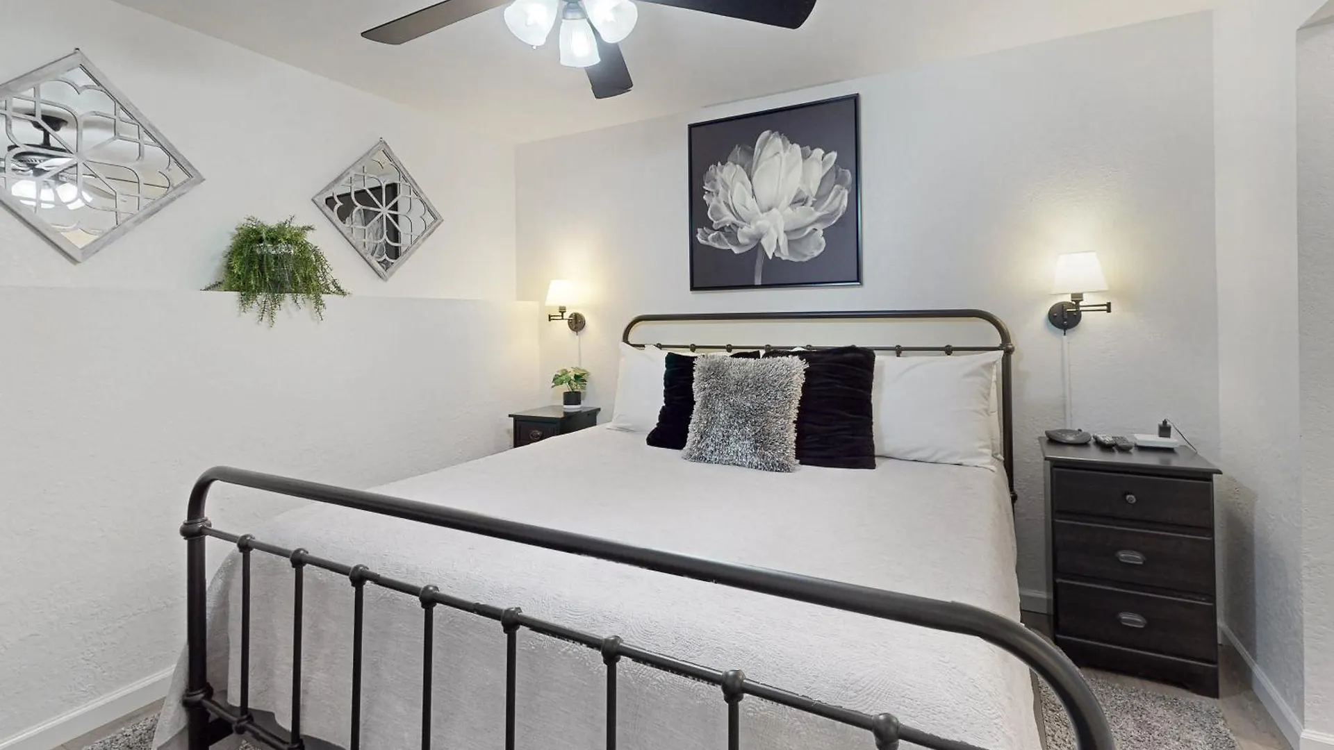 Pointe Royale Condos, #5