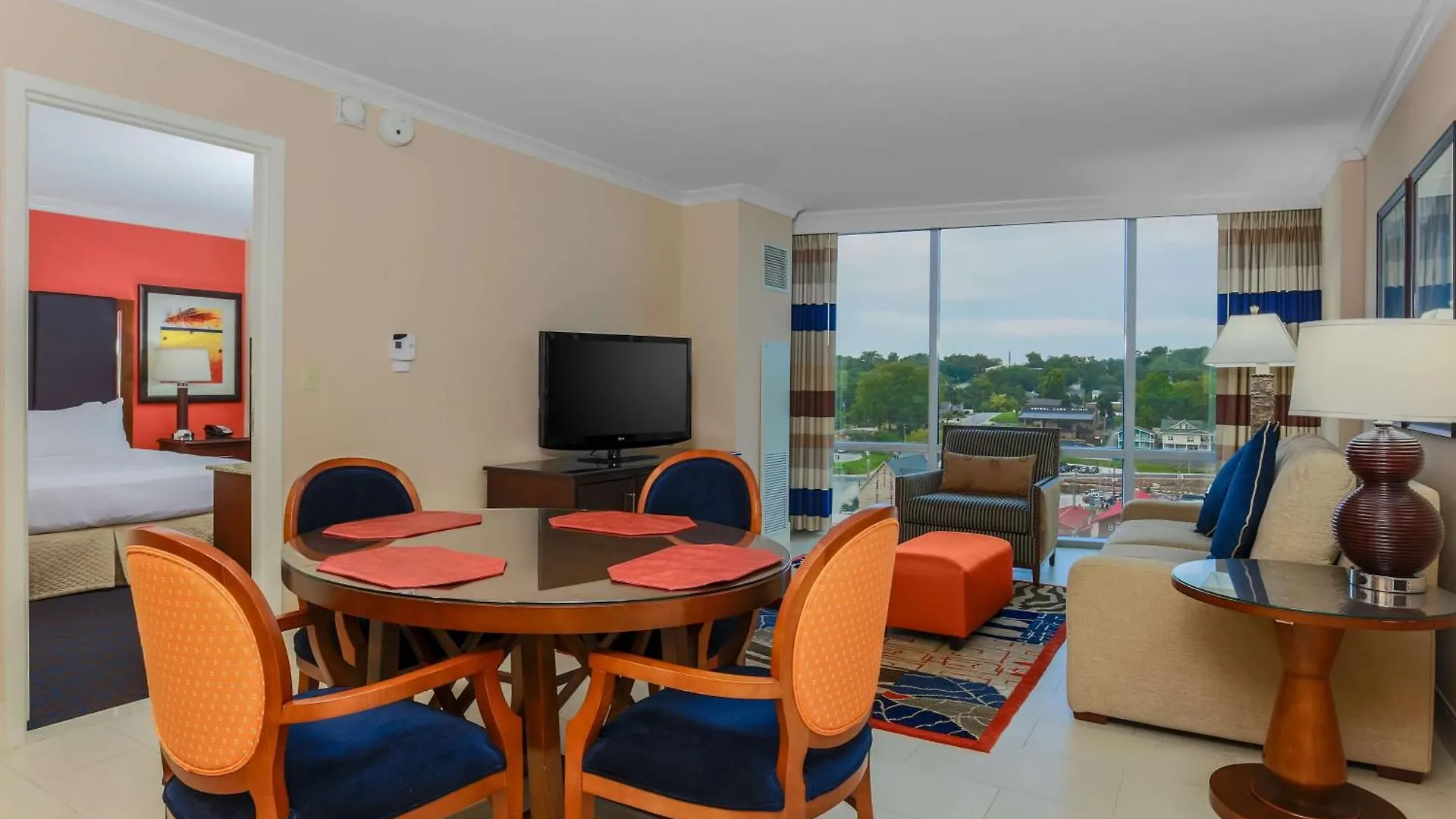 Hilton Convention Center 4*