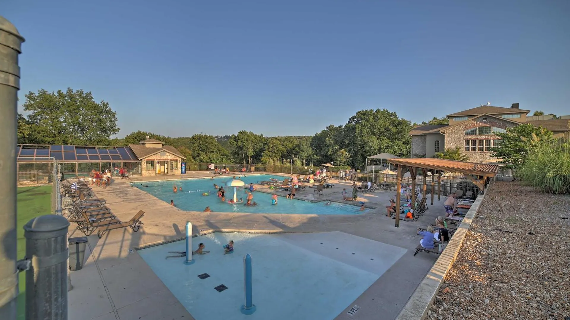 Apartman With Screened Patio, Pool Access *