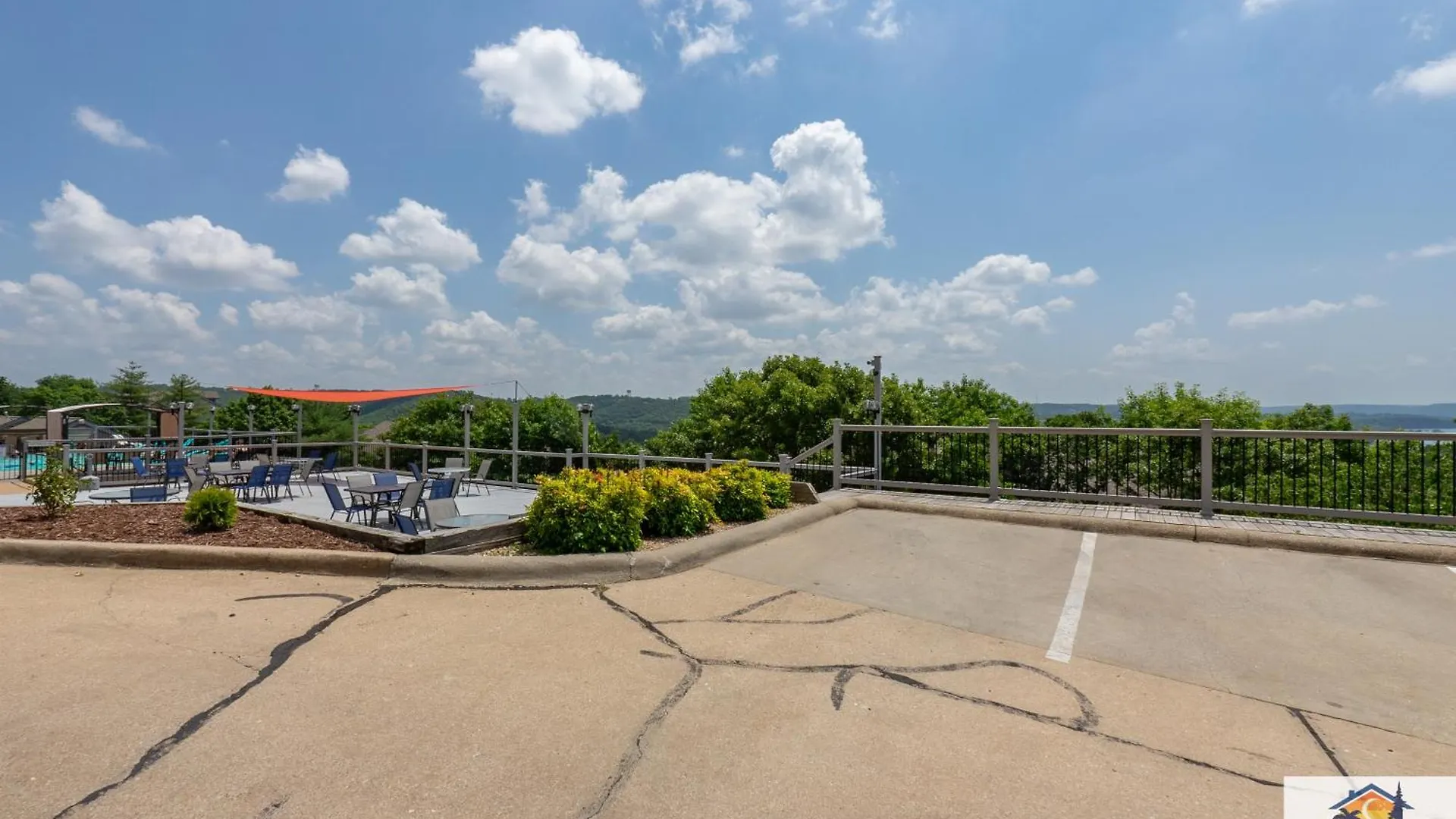 Lake View! Walk-in 3 Bedroom - Outdoor Pool - Free Tickets Included - Trh6-6 * Branson