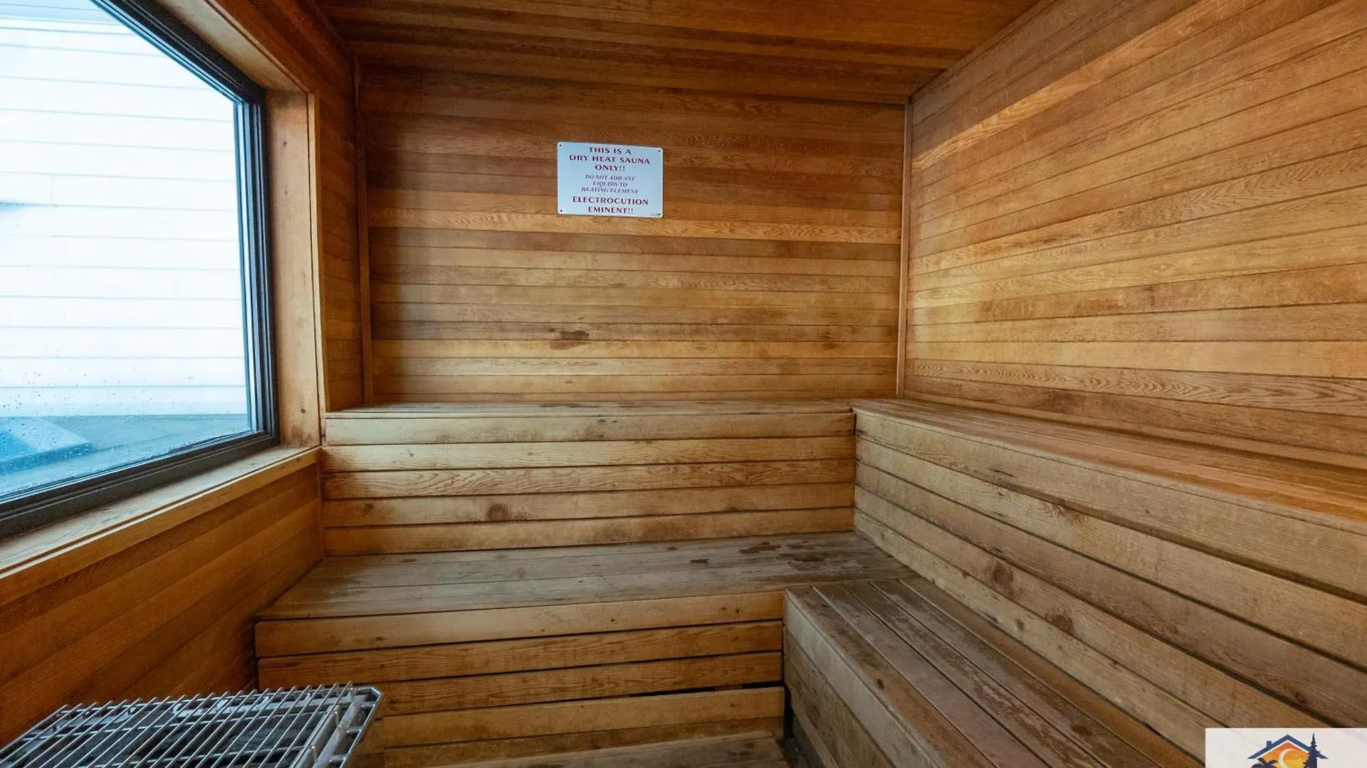 Holiday home 2br Updated Walk-in - 2 Pools - Near The Strip - Free Tickets Included - Fhc13