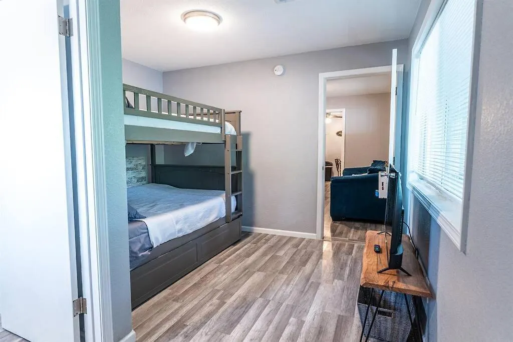 Apartman Indian Point #18 At Tribesman On Table Rock Near Silver Dollar City, *