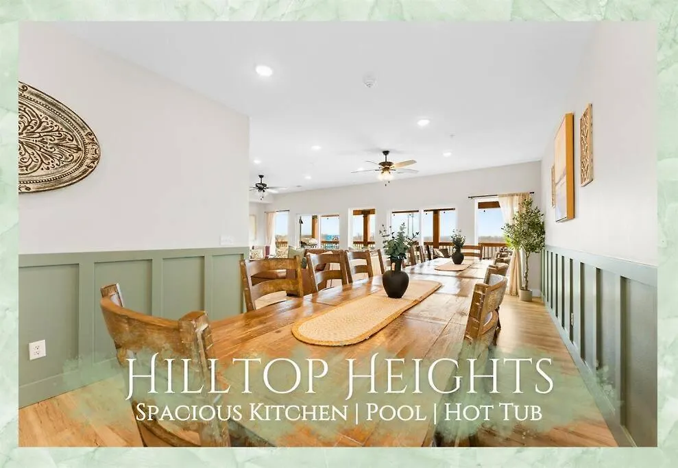 Luxury Lakefront: 9br/8.5ba, Views, Peak Comfort Holiday home