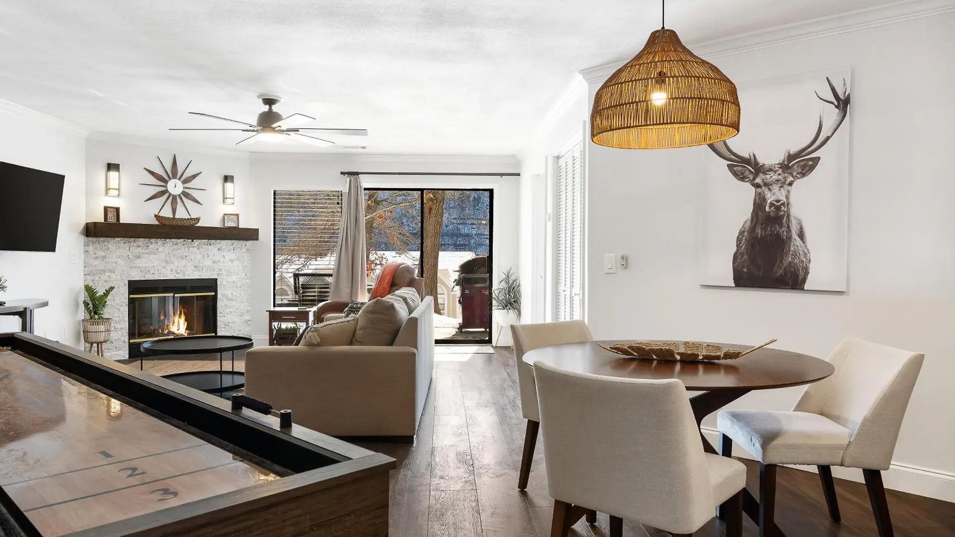 Lavish Escape With And Access Apartment Branson