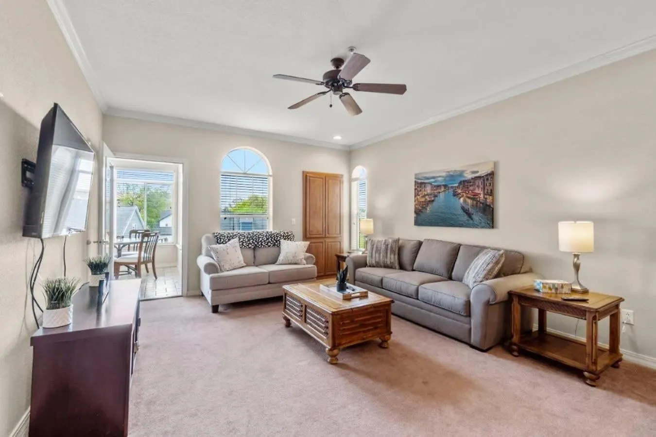 At Thousand Hills Walkin With Elevator Golf Front And Close To 76 Holiday home *