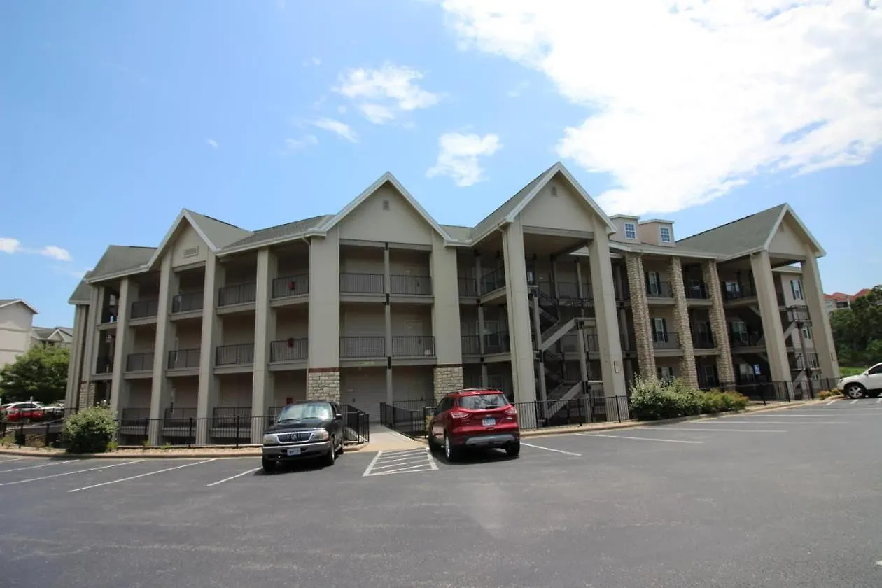 Daire With A Walkout And Elevator Access At Thousand Hills And Next To 76