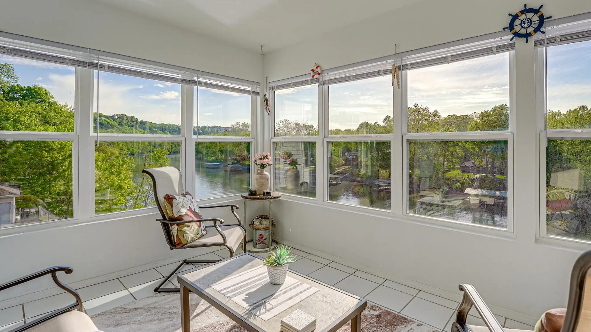 Updated With Taneycomo Views! Branson