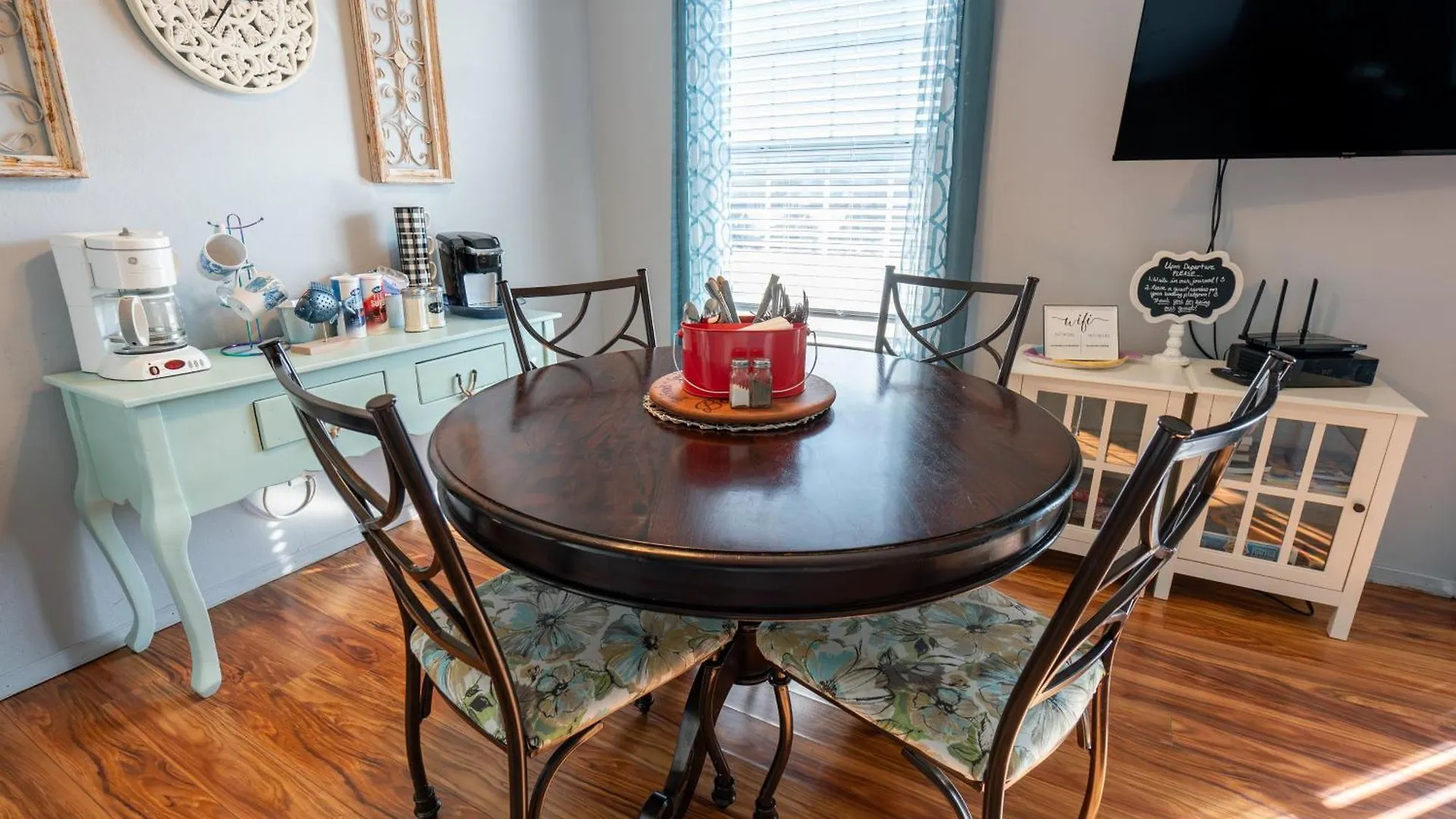 Apartment Couples Retreat - Jetted Tub - Near The Strip - Free Activities Included - Fc12-3 *