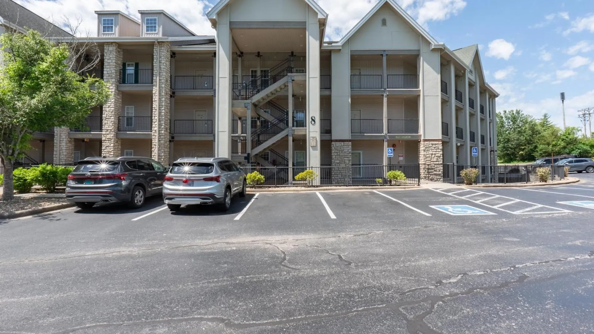 Golf View - Elevator Accessible - Center Of - Free Tickets Included - Rl8-11a * Branson