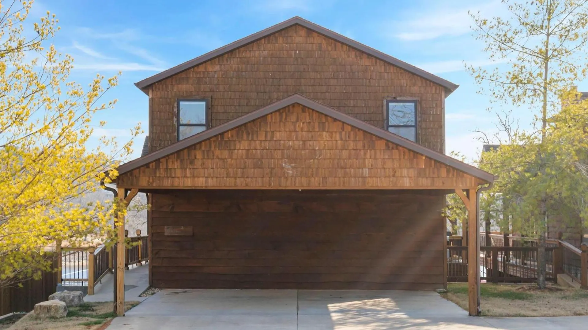 Angler Management - Lakefront Holiday home *