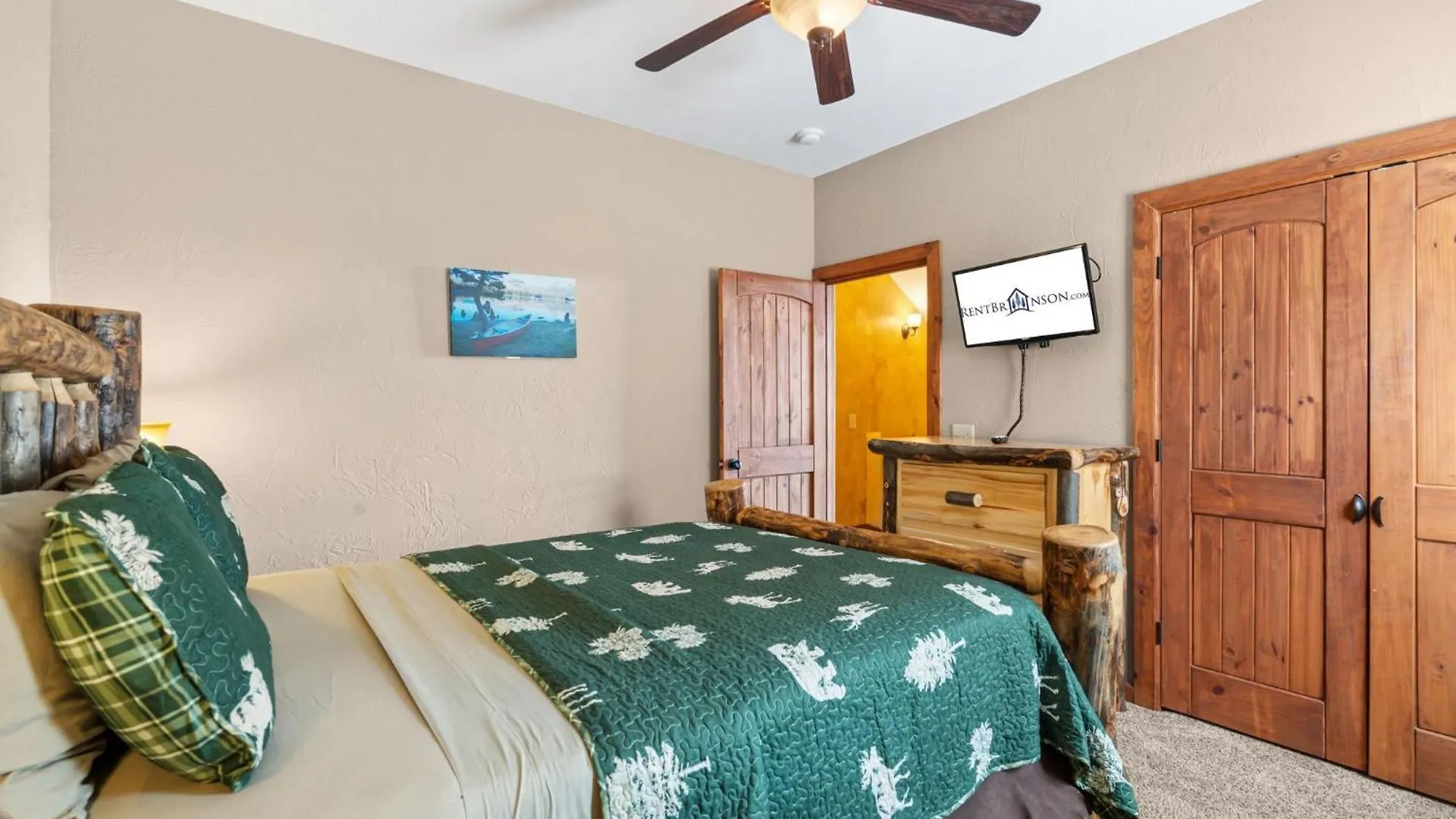 Angler Management - Lakefront Holiday home *