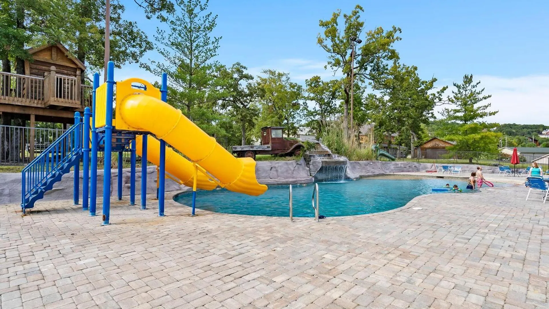Holiday home Atta Buoy - Lakefront *