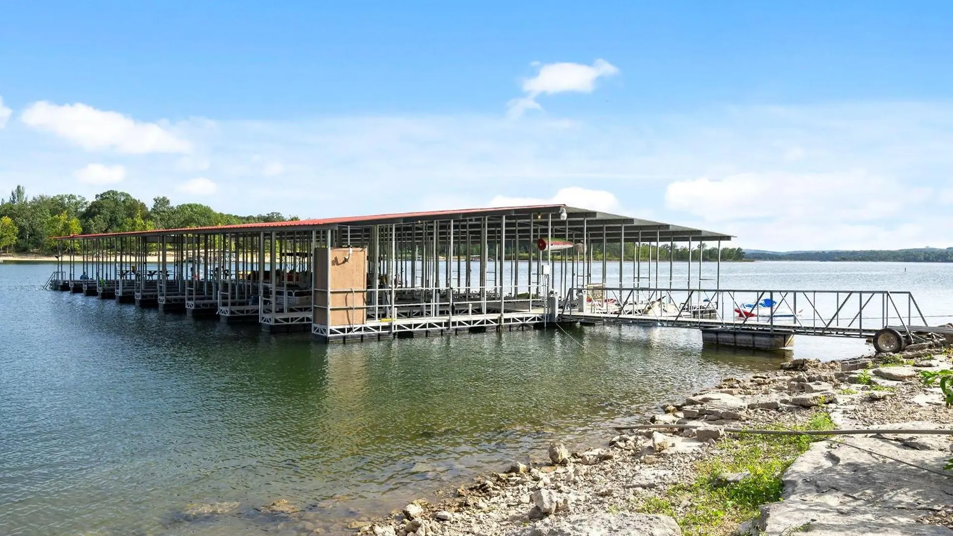 Atta Buoy - Lakefront * Branson