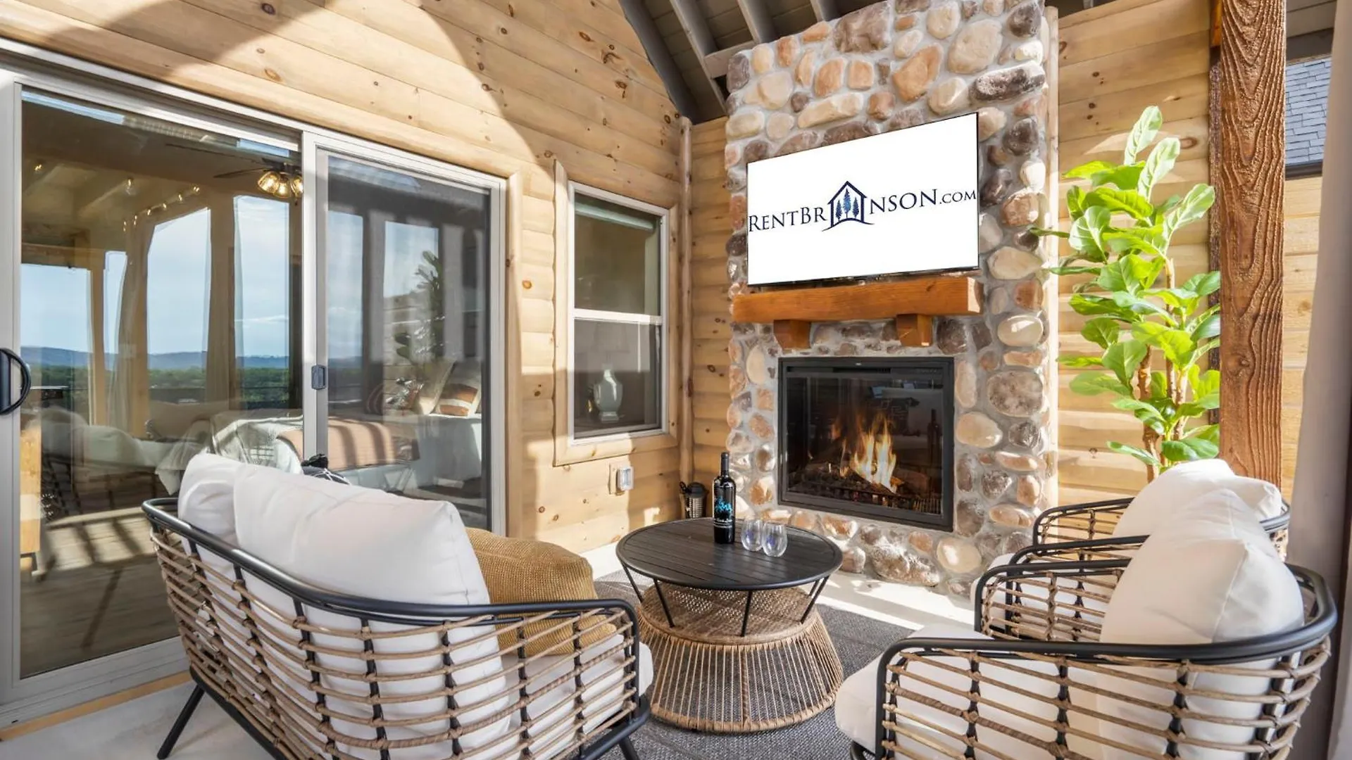Private Hot Tub-free Attraction Tickets-lake Lookout-community Indoor & Outdoor Pools Holiday home Branson