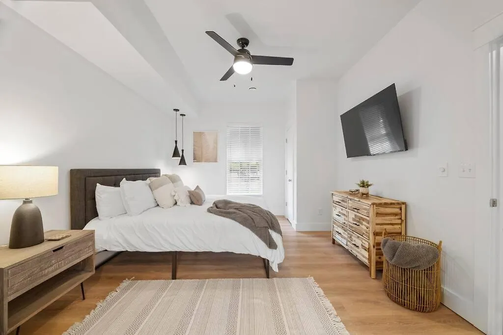 Maia - 109 Ridge Lane * Branson