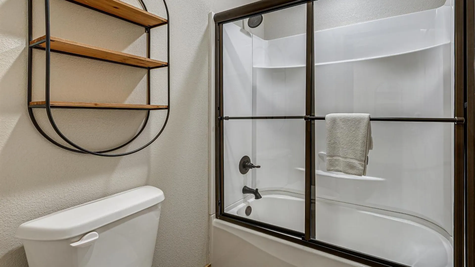 With Pool Access And Private Boat Slip! Holiday home *