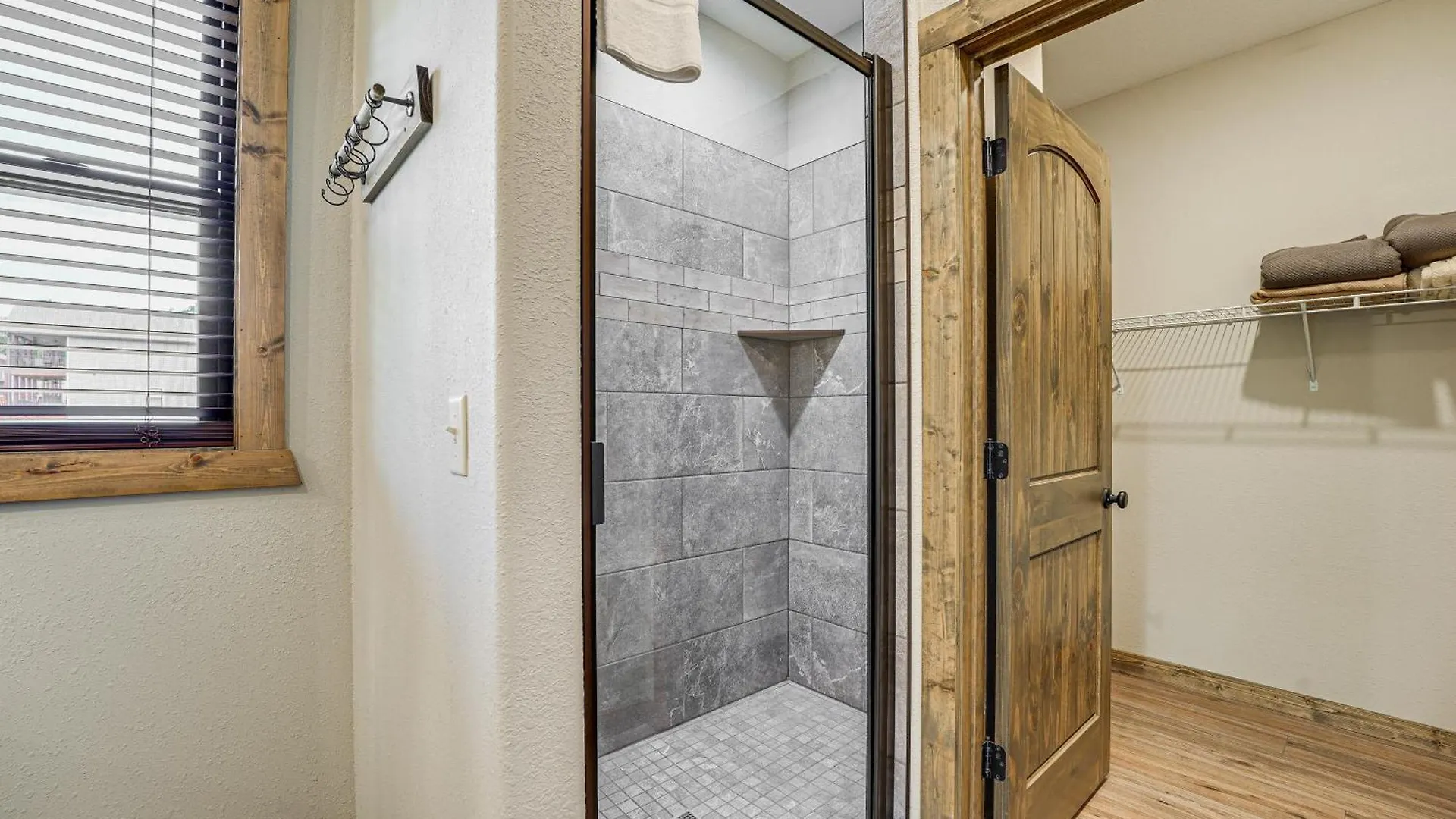 With Pool Access And Private Boat Slip!