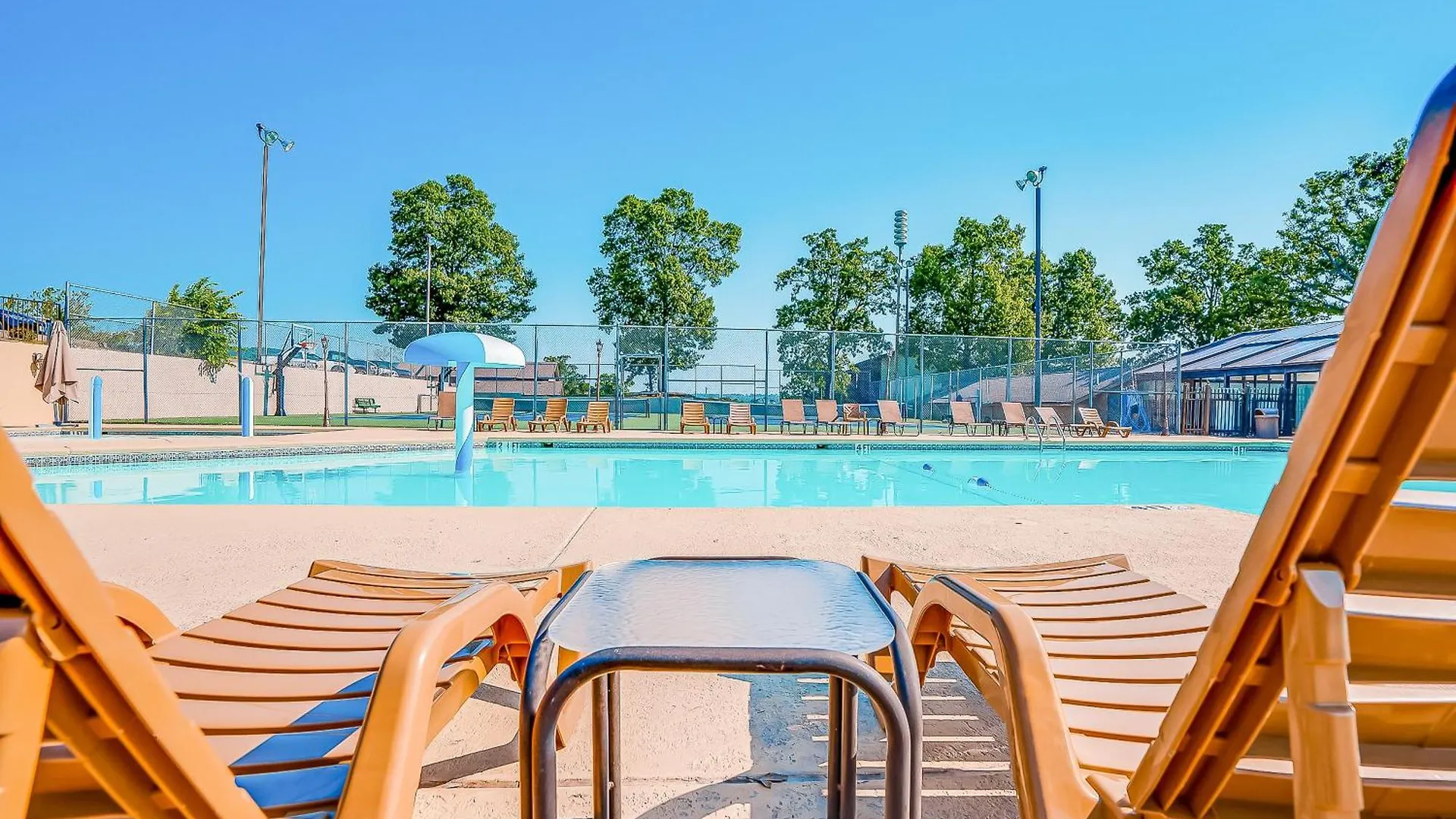 116 Club Dr, #12 Mo *