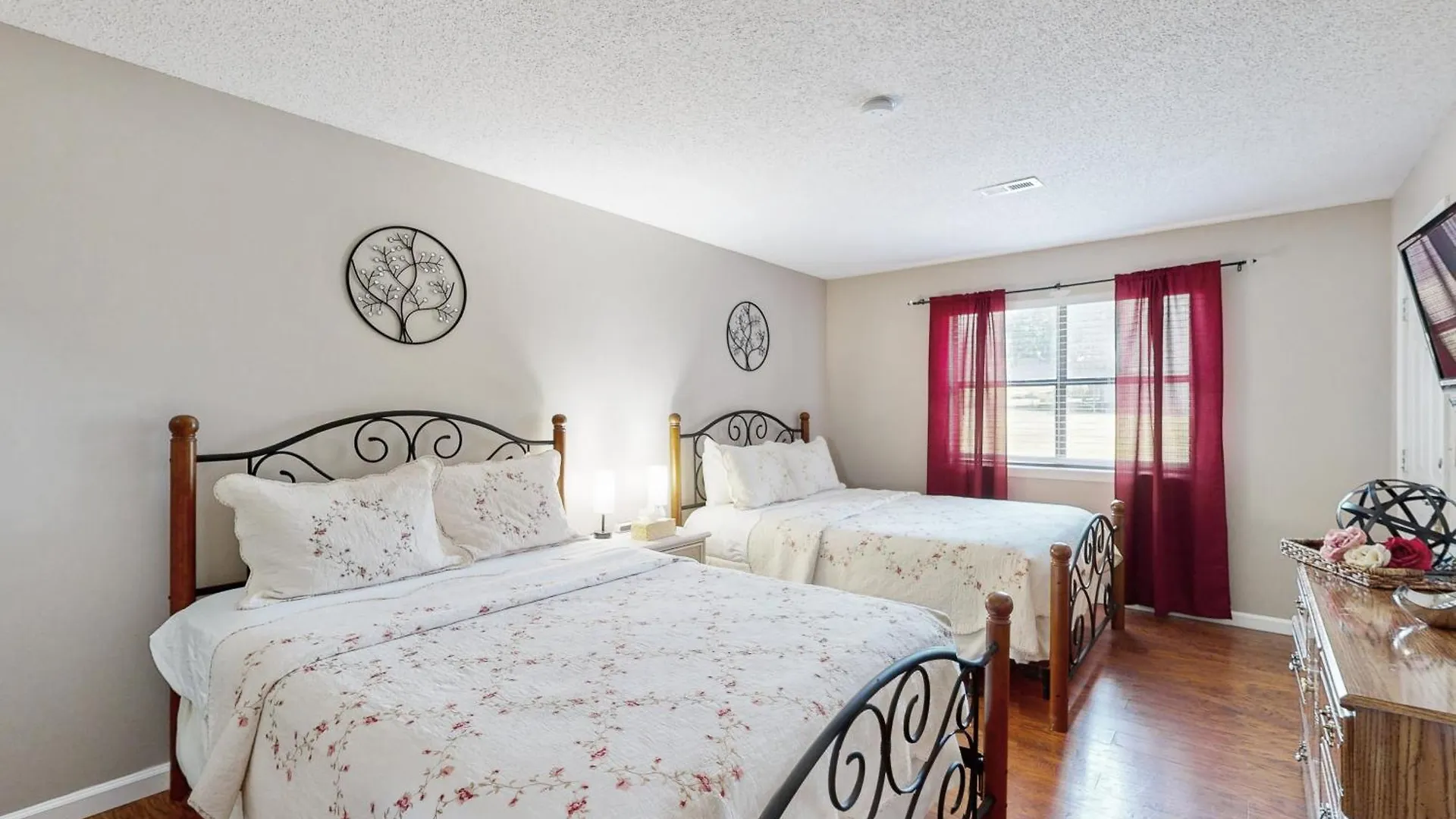 116 Club Dr, #12 Mo * Branson