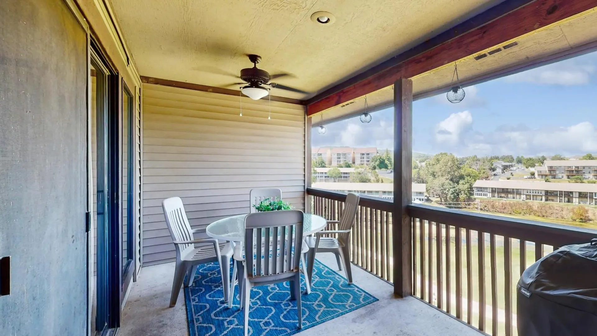 116 Club Dr, #12 Mo Apartment Branson