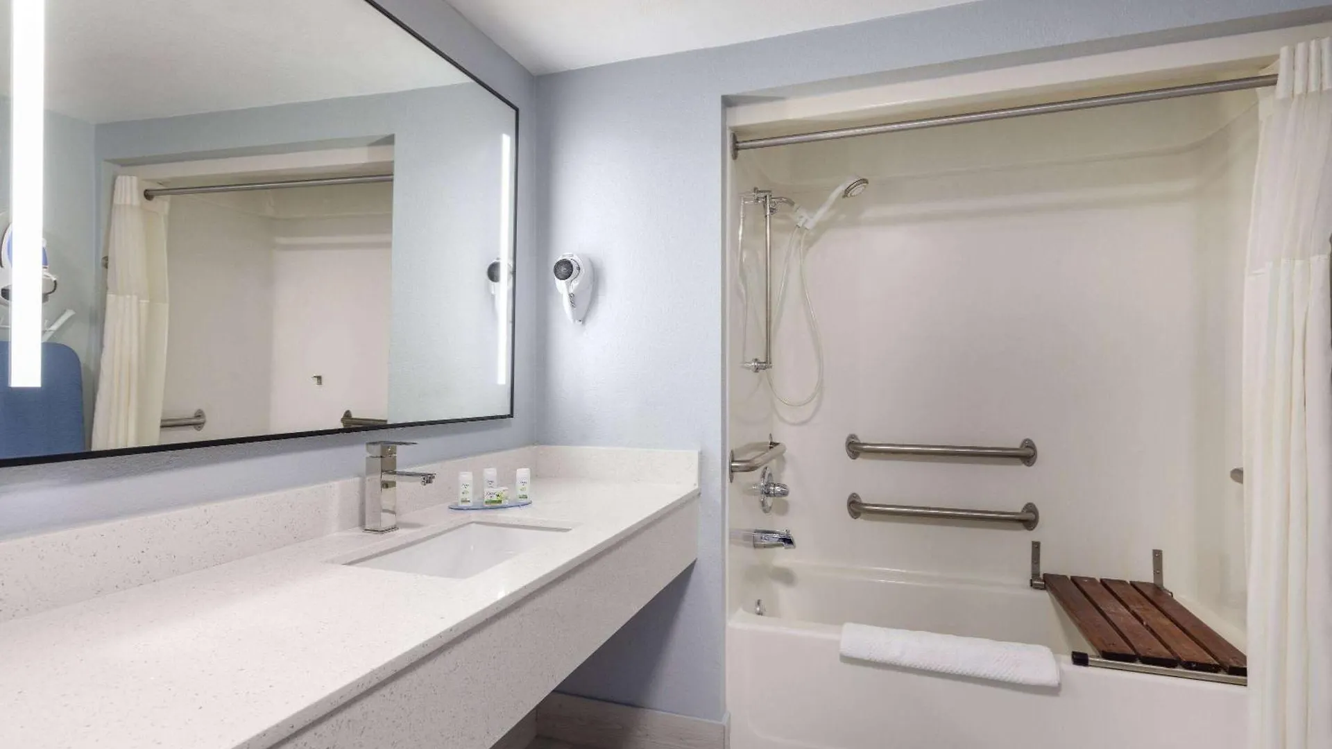 Hotel Baymont By Wyndham Thousand Hills Branson
