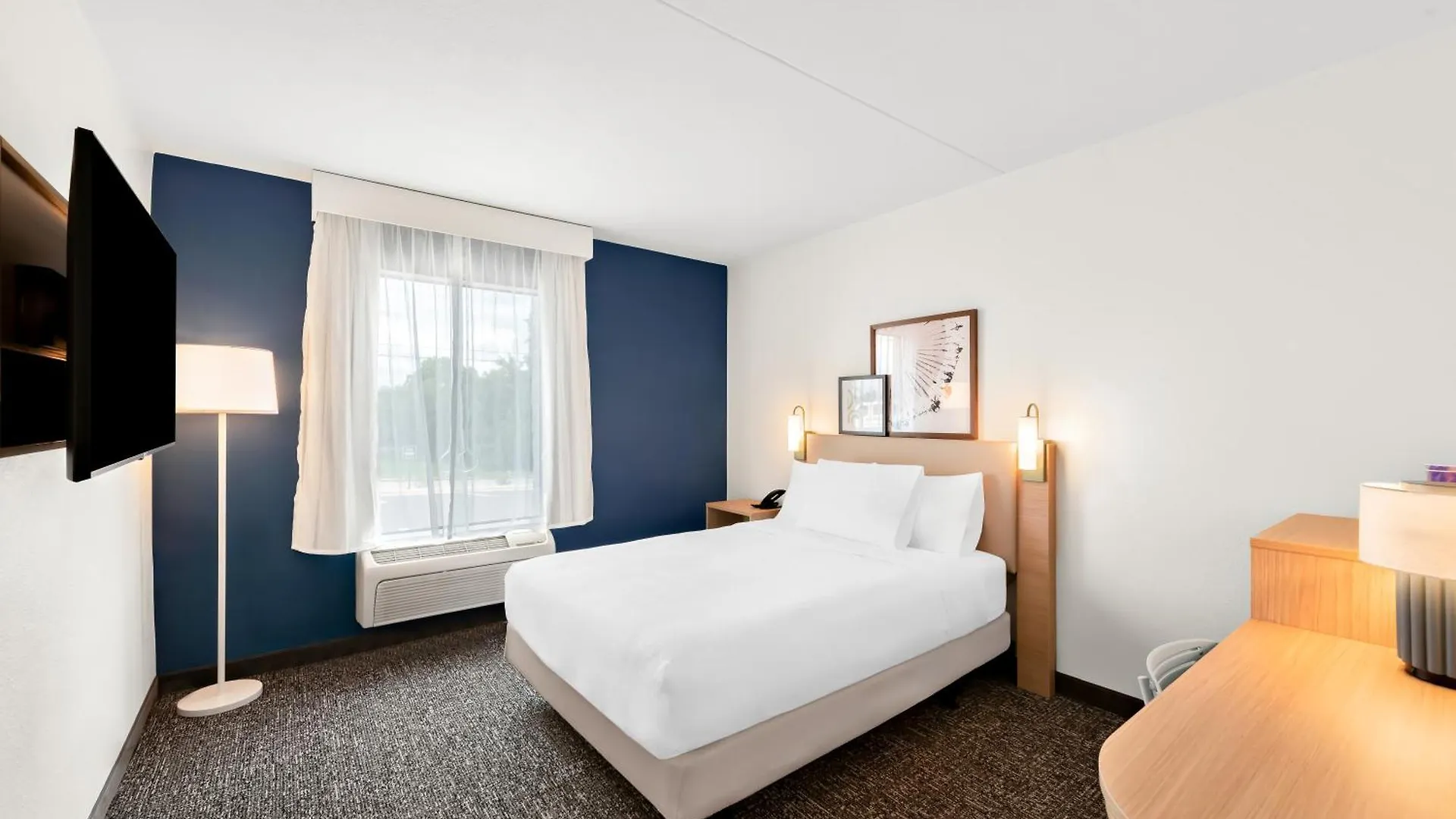 Spark By Hilton Meadows ブランソン